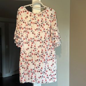 Ruffle sleeve floral dress